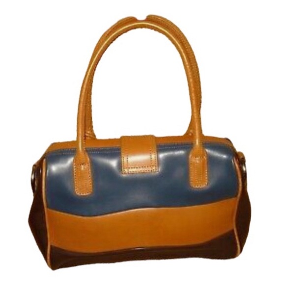 Me Too handbag with key holder, preloved from 1997!, minimum wear & tear $45 - Picture 11 of 11